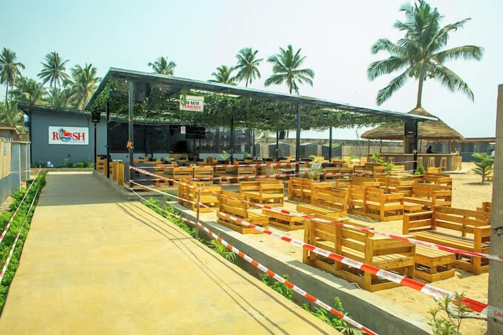 Rosh Beach Resort
