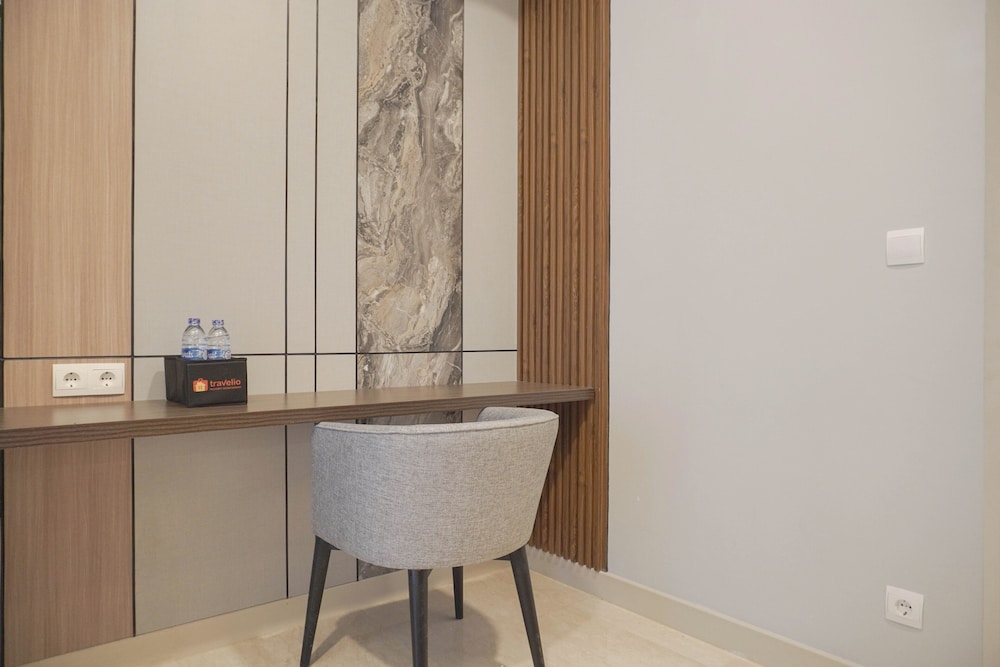 Comfort Living Apartment Studio At Arumaya Residence