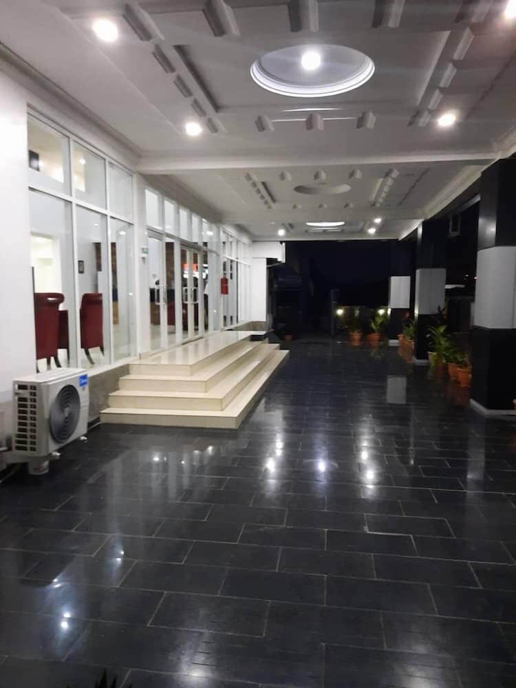 Eazym Shortlet Apartment