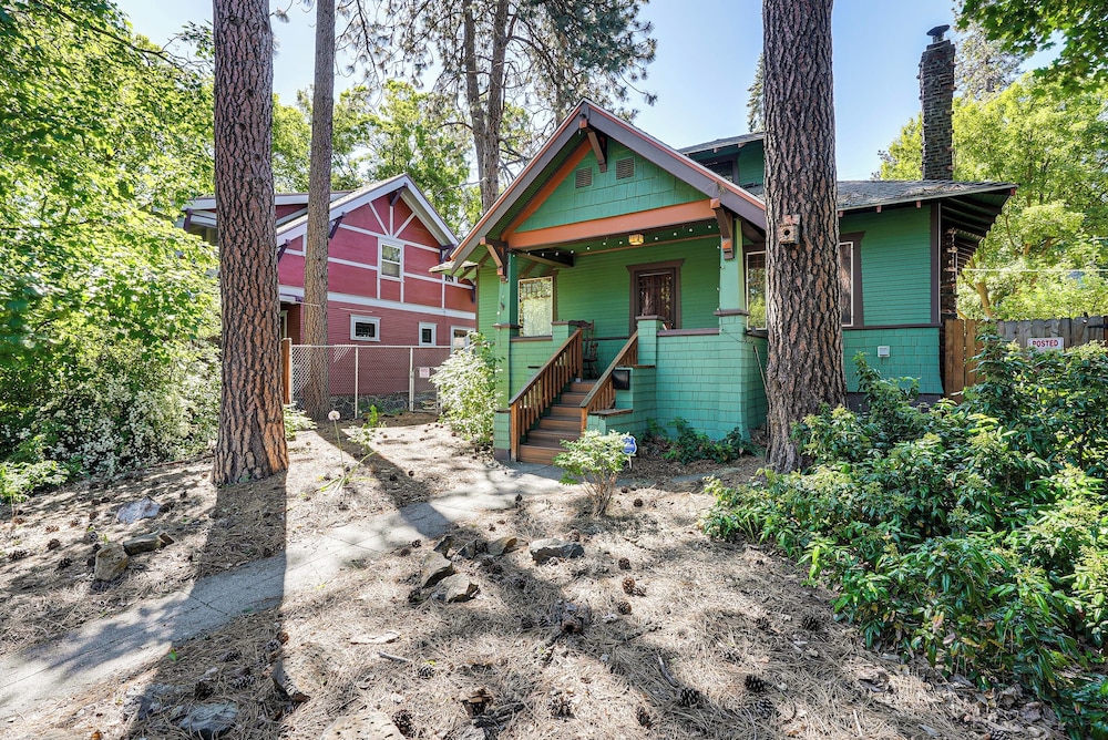 2 Mi to Downtown Spokane: Nurse-ready Rental