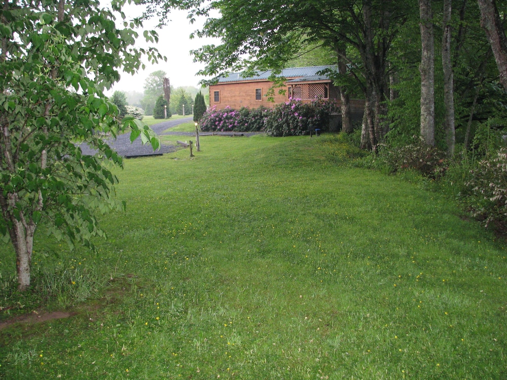 Linville River Log Cabins