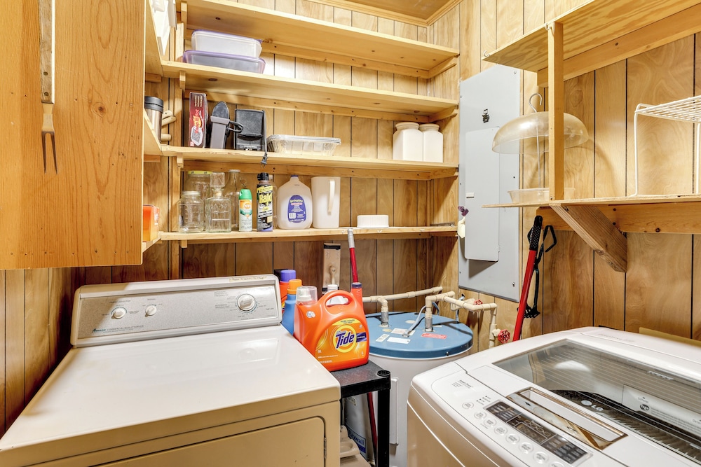 Spacious Riverfront Cottage w/ Dock in Green Pond!