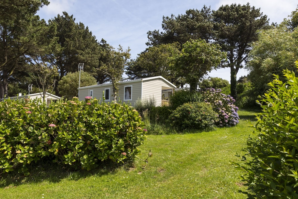 Domaine Résidentiel de Plein Air Le Port de la Chaine