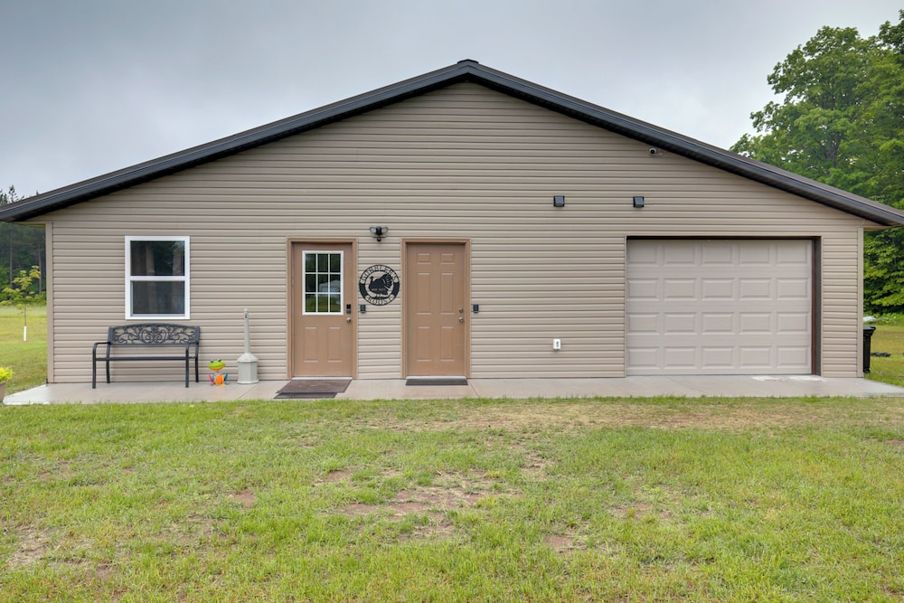 Toivola Home w/ Fire Pit: 8 Mi to Lake Superior! view 2