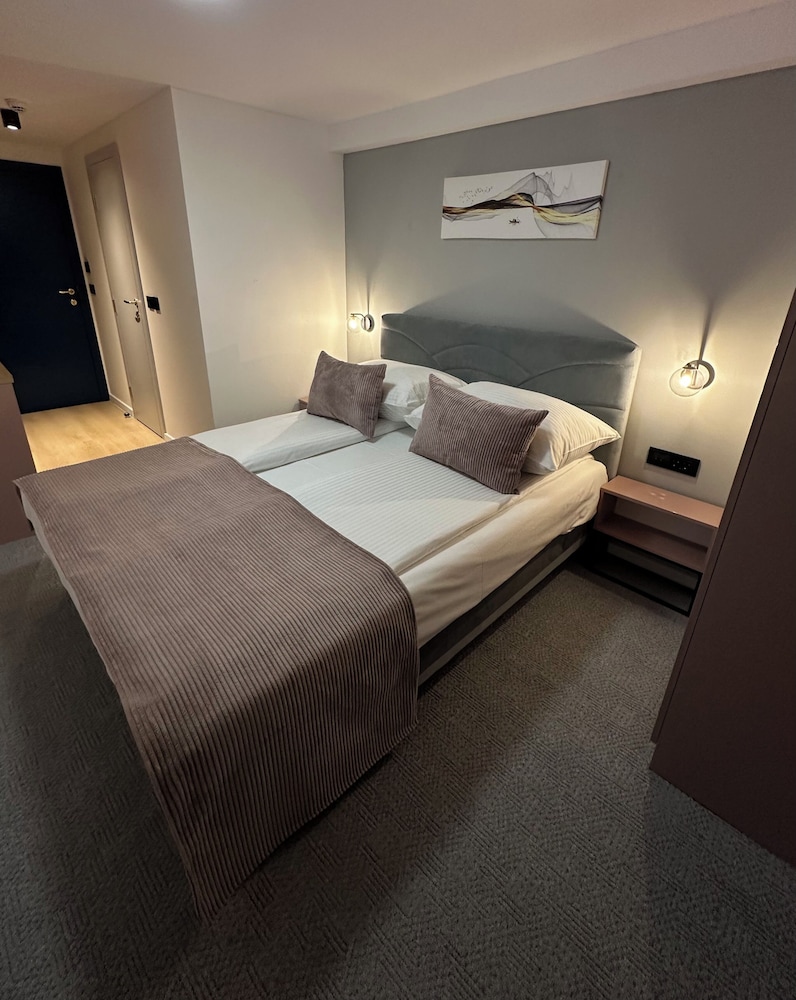 Alinar Oasis Apartments