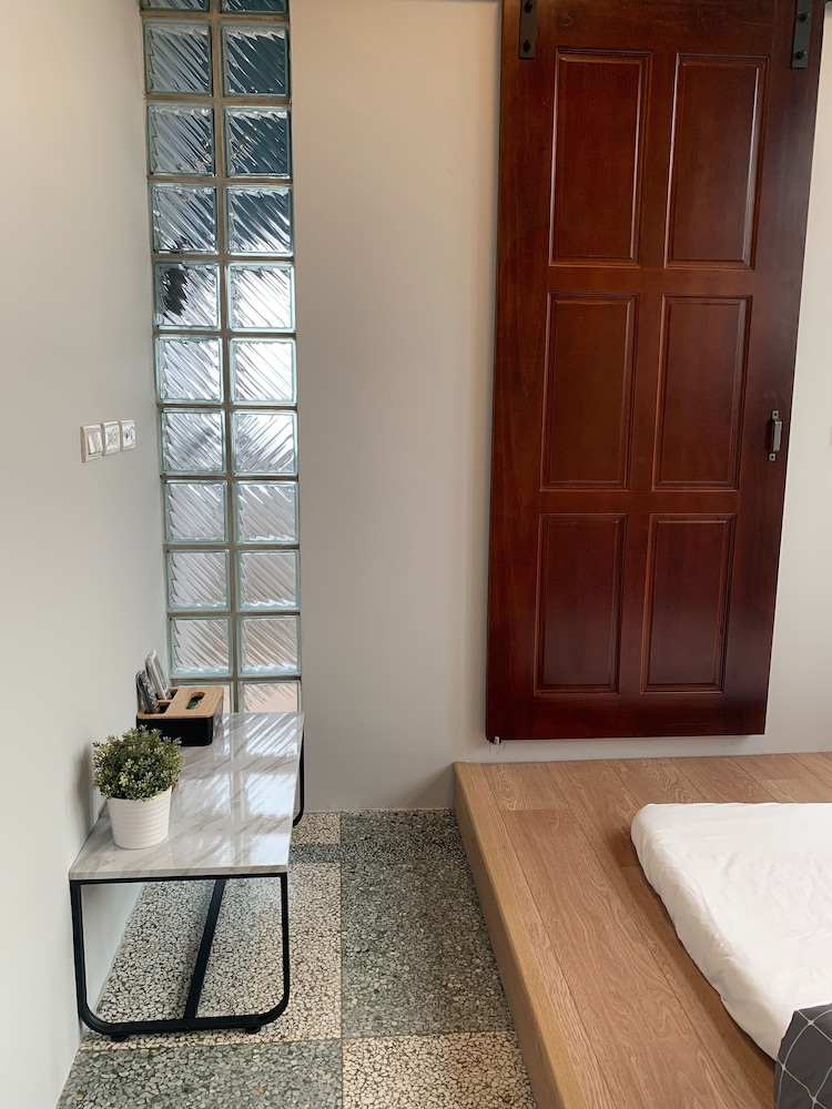 OYAJI Guesthouse