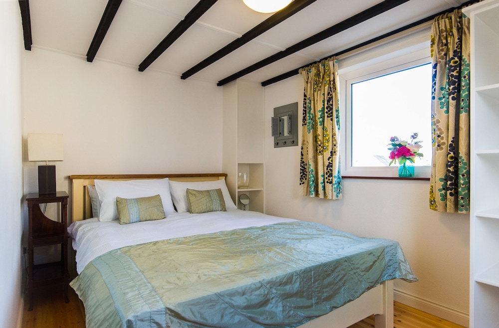 Cosy two Bedroom Cottage in Waterville With sea Views