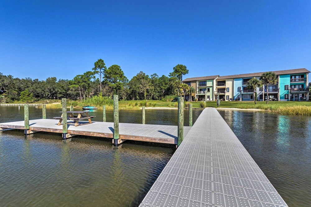 Modern Florida Townhome w/ Community Pool! view 4