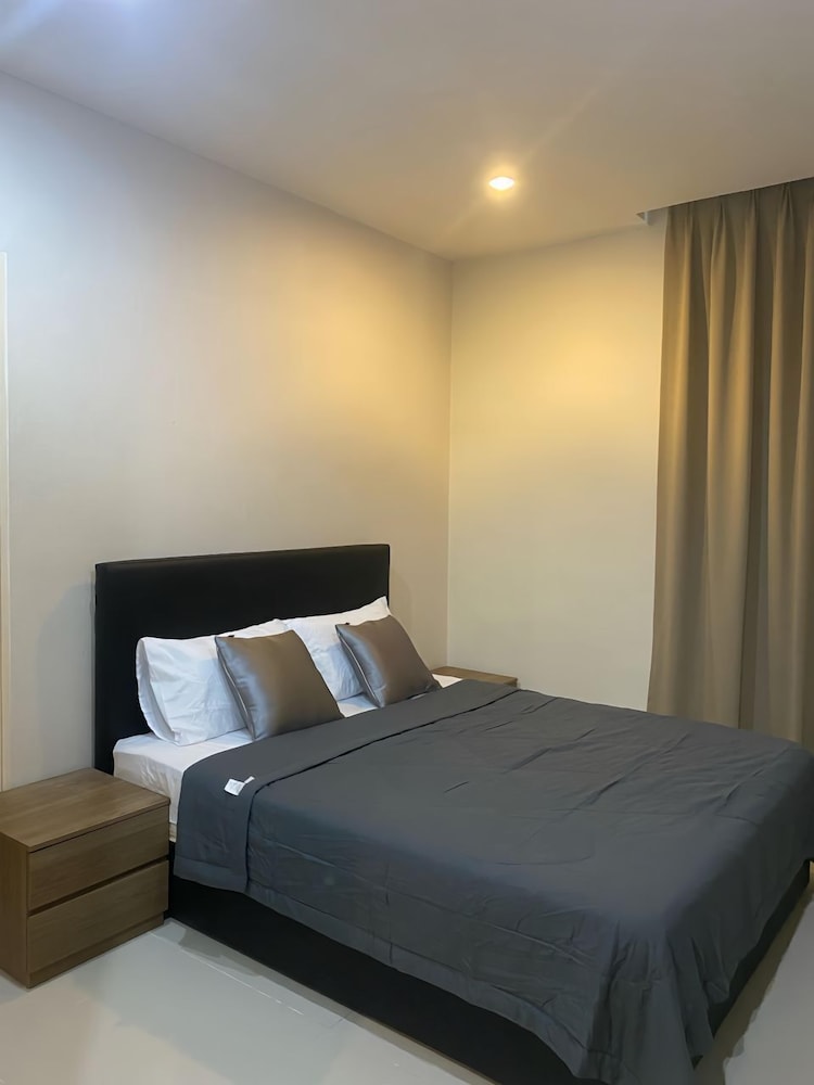 Minimalist Bliss, Kuching City, Washer Included
