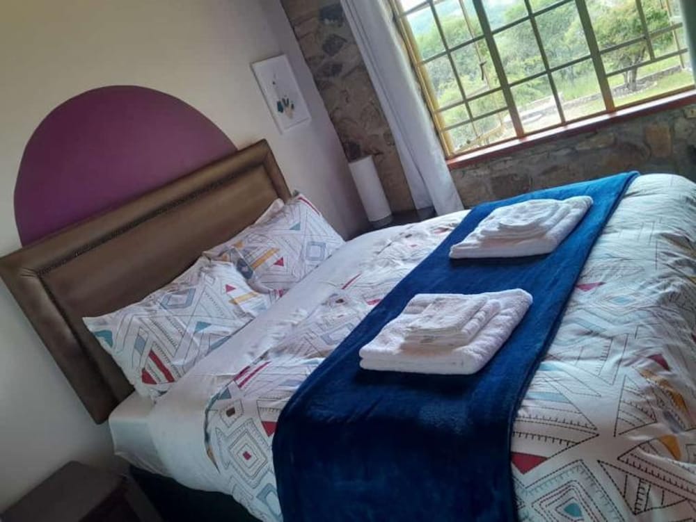 Lovely 3 bed House in Juliasdale - 2273