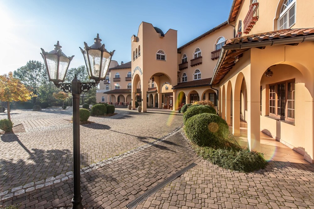 Hotel Spanischer Hof - Property Image 25