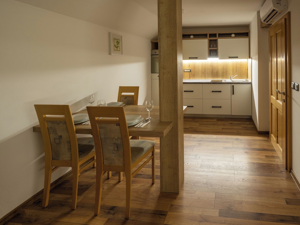 Vineyard Cottage Krivic view 4
