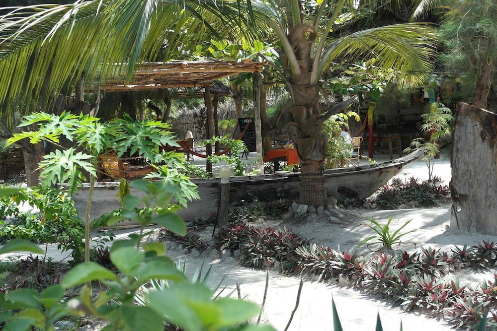Milele Lodge
