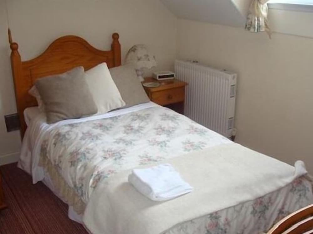 Tudor Court Hotel