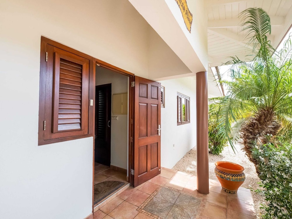 Holiday Villa at Jan Thielstrand in Willemstad