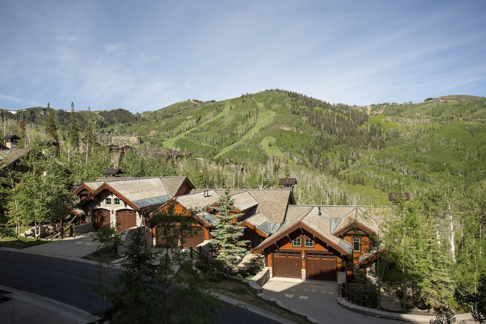 Flagstaff Lodge at Deer Valley Resort - Two Bedroom Residence #305 2 Condo