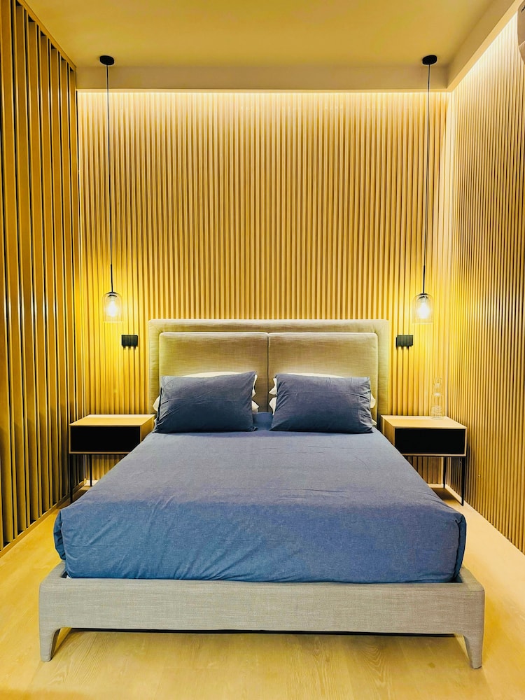 LOFT 403
