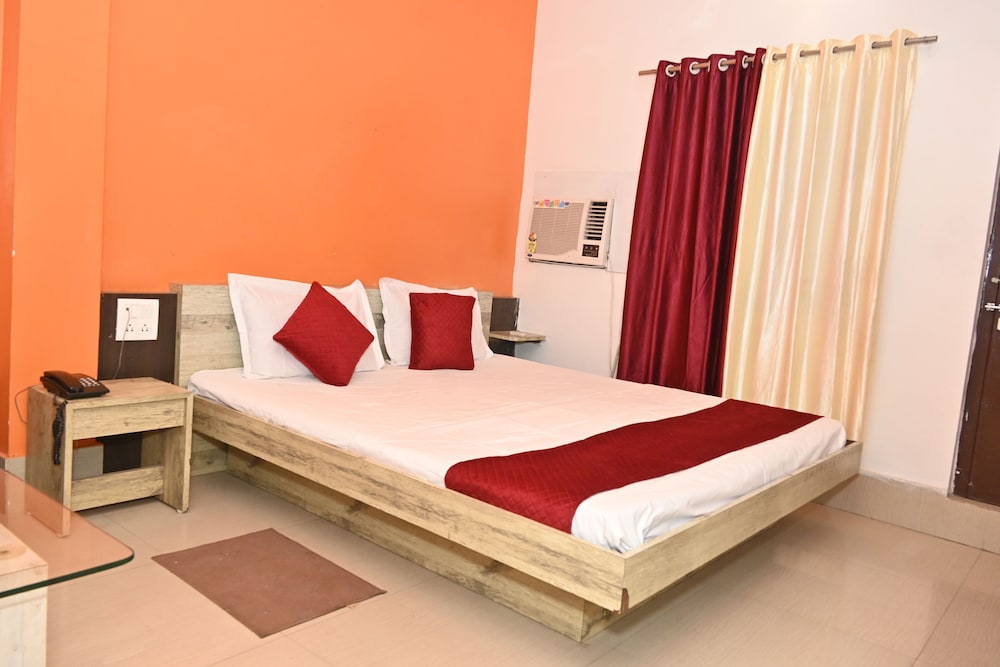Maurya Royal