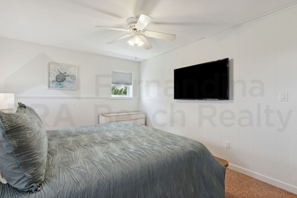 1408 S Fletcher Ave 4 Bedroom Home by RedAwning