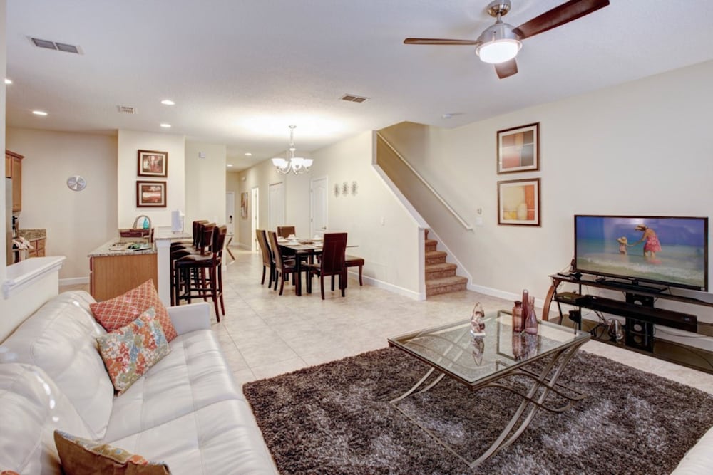 Paradise Palms Resort Orlando