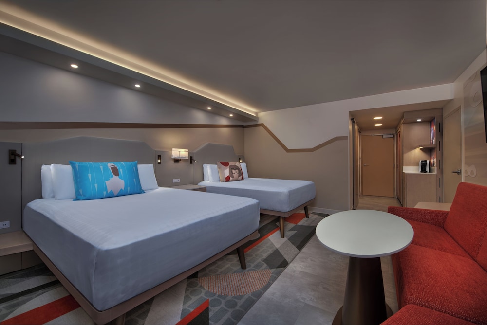 Disney's Contemporary Resort 18