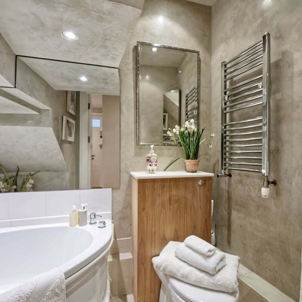 Gorgeous 4-bed House Near Museums Hyde Park