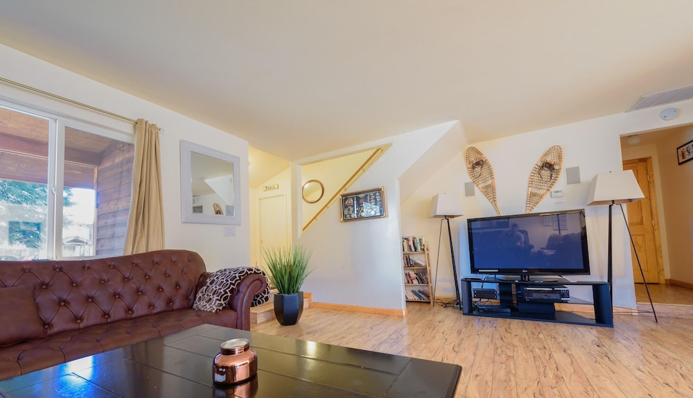 Lake Tahoe Vacations - Mv25: Waterfront Tahoe Keys Home -30 Days Minimum - Property Image 16
