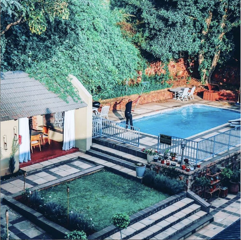 Amoris Guest House - Waterkloof Ridge