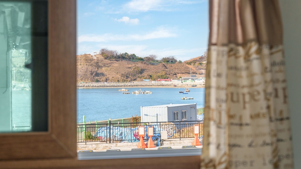 Yeosu Porrr Ocean View Pension