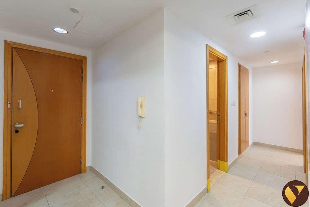 Luxury Stay in JLT Near Metro & JBR