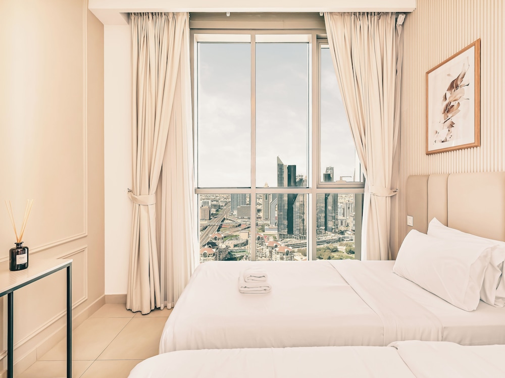 High Floor Burj Views over Dubai Mall
