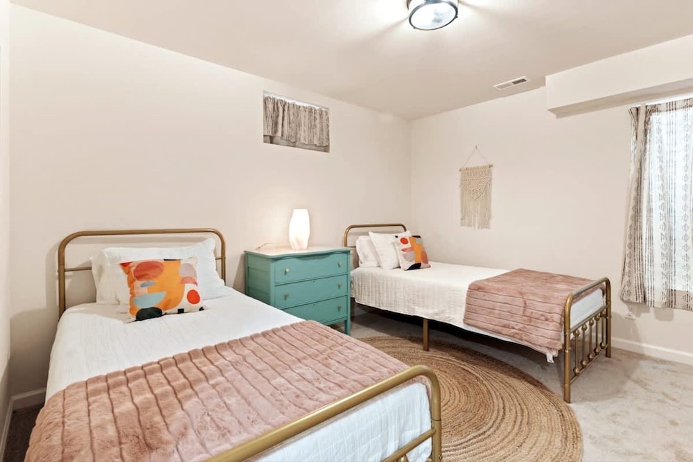 Fern Cottage - Family Home