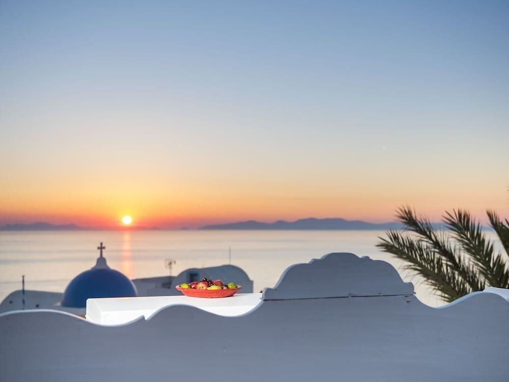 Anemi House & Villas