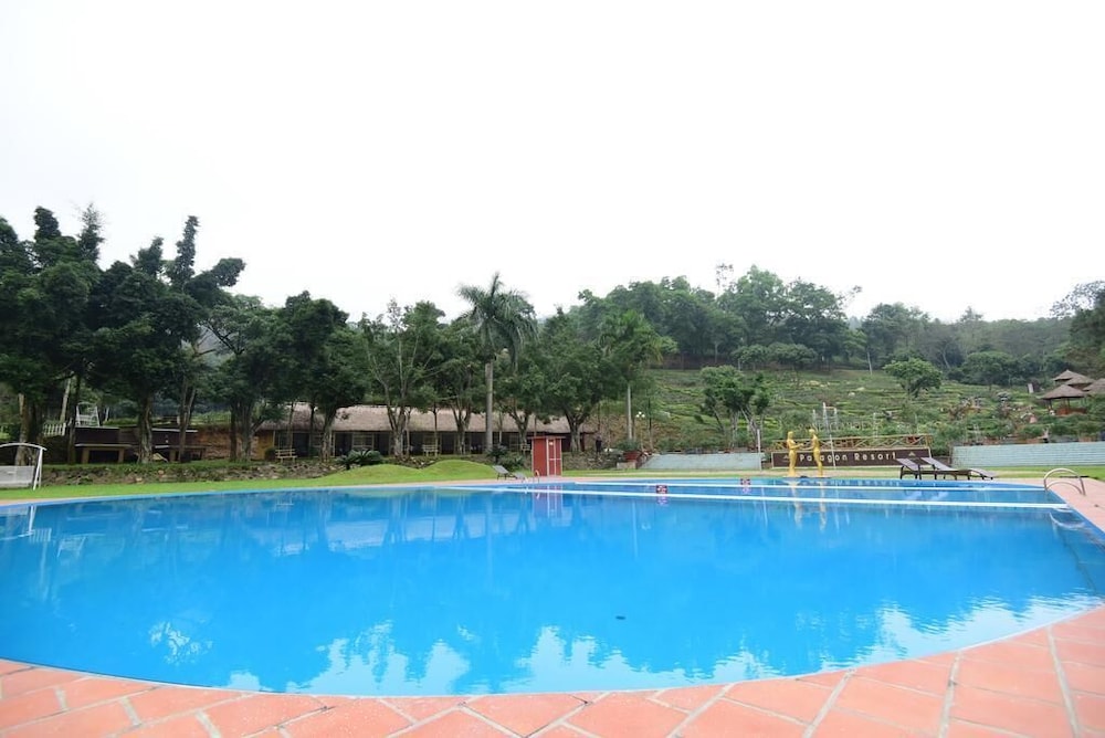 Paragon Resort