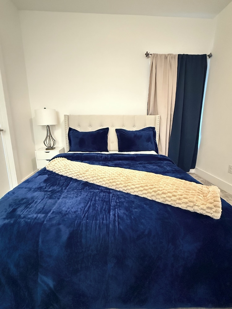 Luxury 3BR for Families Nurses and Group