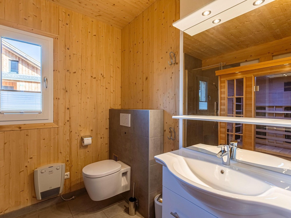 Lavish Chalet With Sauna Near Ski-slope