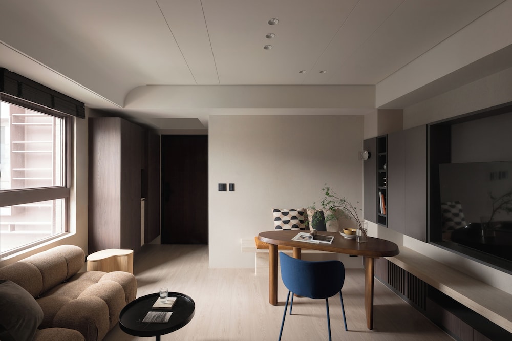 Ximen Apartment by Olala Homes