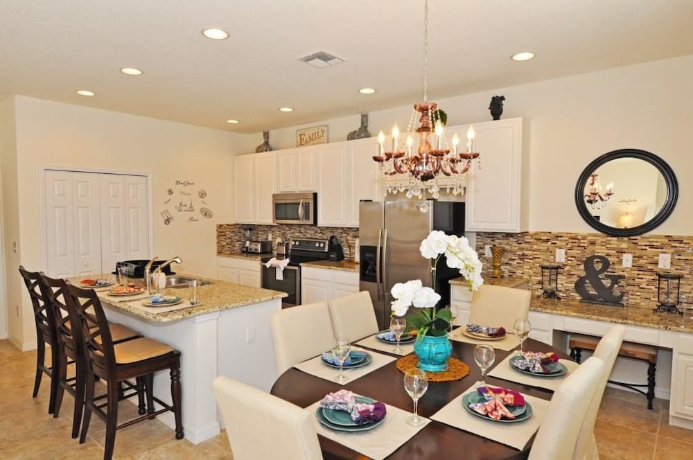 601 Bella Vida Condo 4 Bedroom by Florida Star