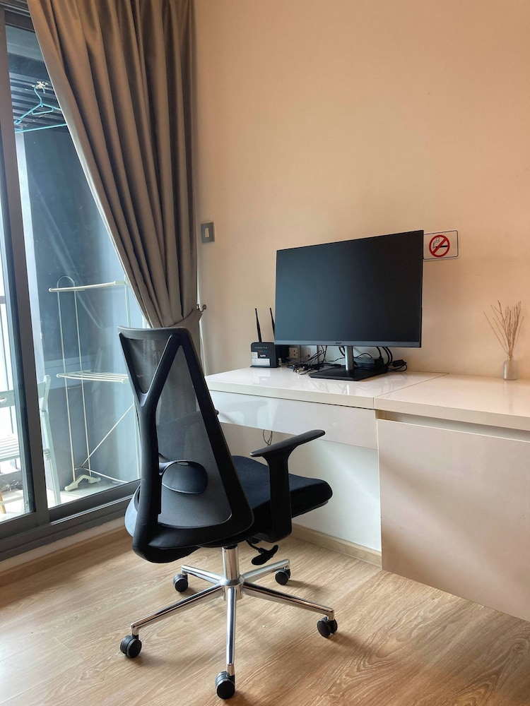 Free Airport Pick Up Rooftop Pool Jacuzzi Gym BTS Emqartier Shopping Mall