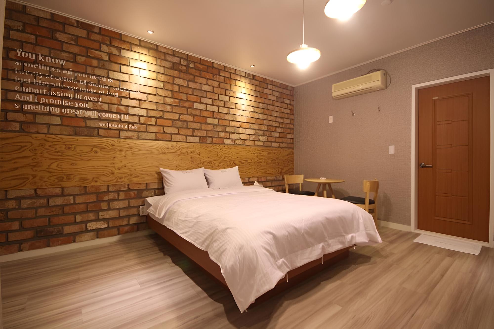 Photo 32