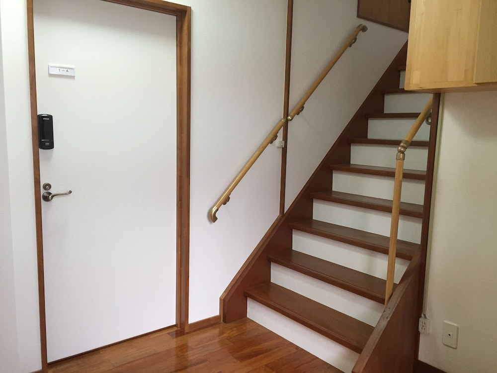 L house Naha view 2