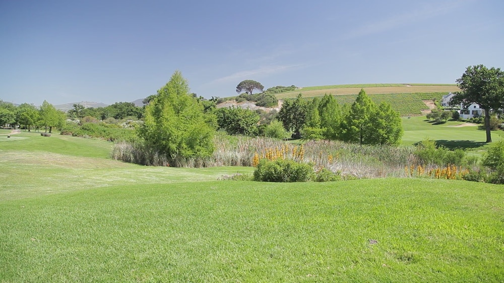 Winelands Golf Lodges at De Zalze