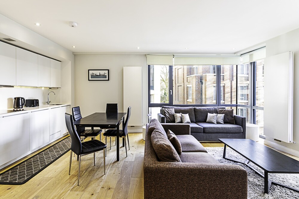 Wonderful Holborn Apartment