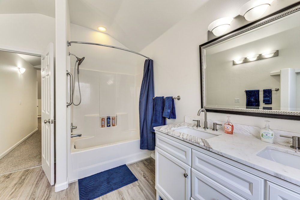 Spacious & Scenic Wasilla Getaway Near Adventures