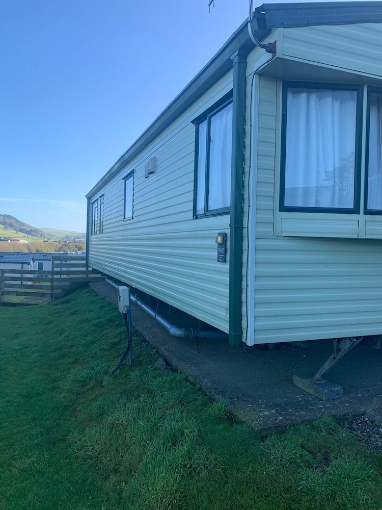 Seafront Cozy Static Caravan With Sea Vievs