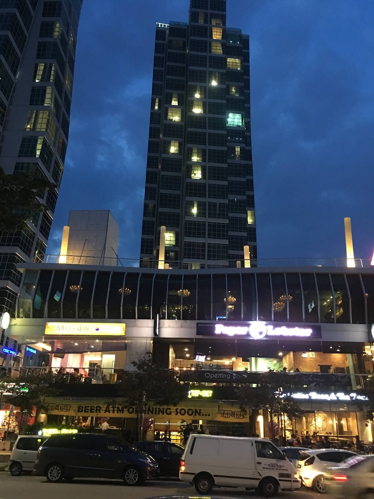 Urbano Luxury Homestay
