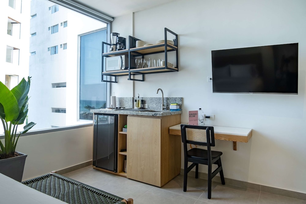 w Comfy 2BR w Beautiful Terrace in CTG