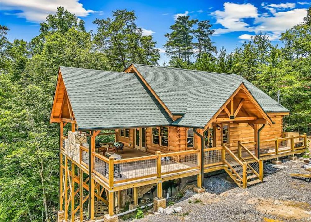 Red Cedar Lodge #396 view 5