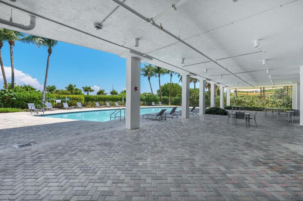 Miami Beachfront Oceanview Condo