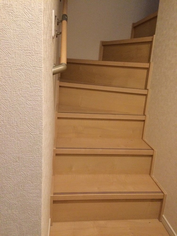 Kasai Guest House, 4min to Kasai Sta, Direct buses to Airport & Disney